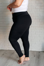 Load image into Gallery viewer, Do The Most V Front Leggings