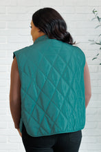 Load image into Gallery viewer, Layering Queen Quilted Puffer Vest in Hunter Green